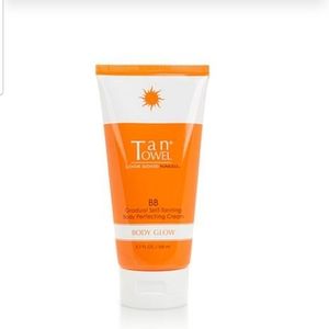 Tan Towel BB Gradual self tanning cream